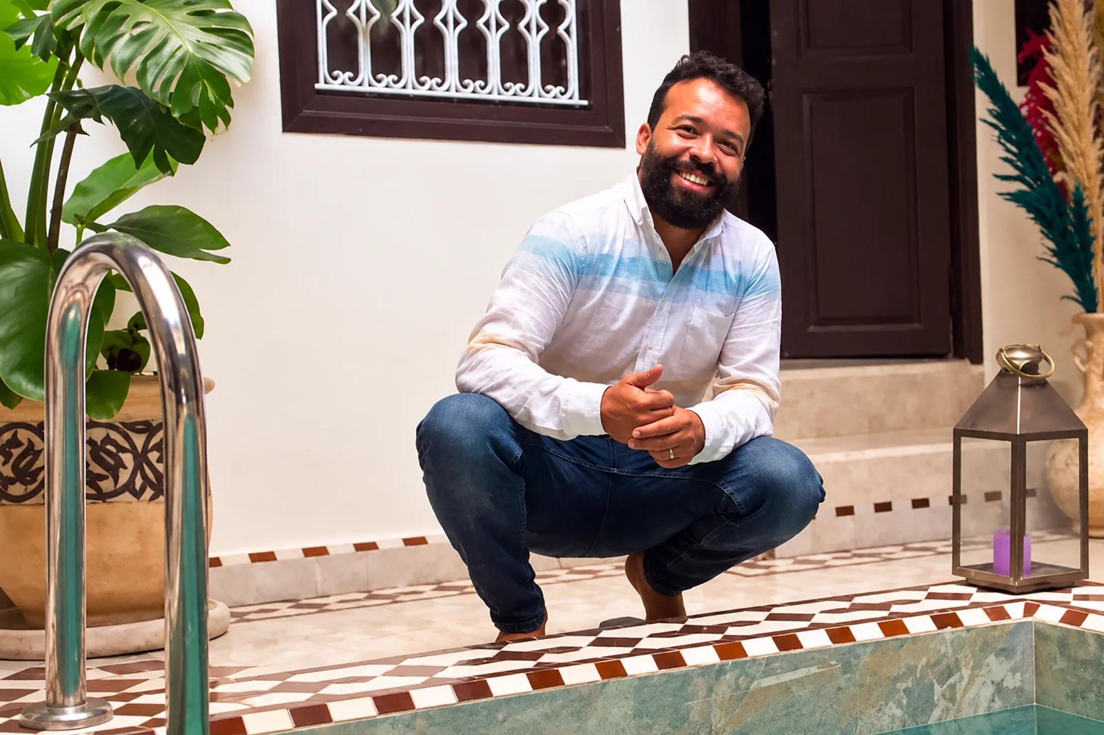 Ritratto autentico di Omar, referente locale di Direzione Marocco